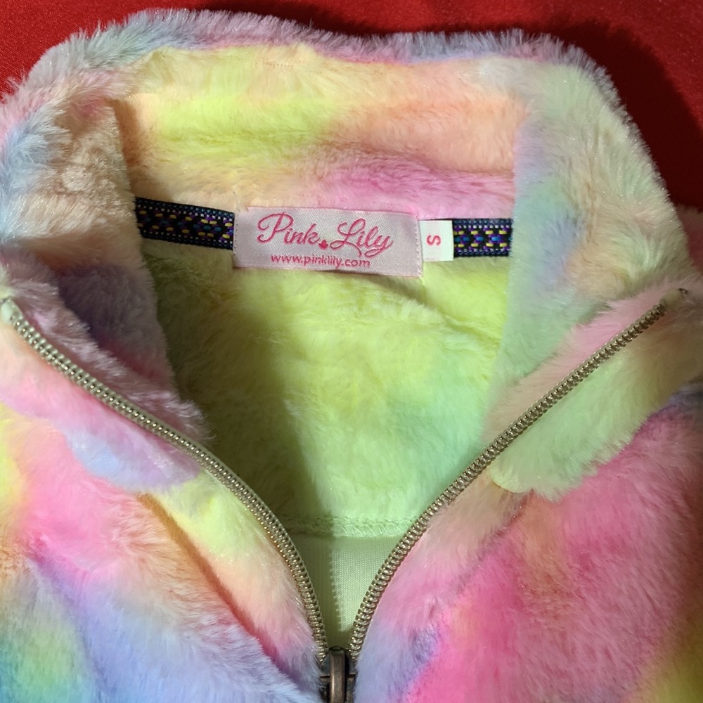 NWT Rainbow Faux Fur Pullover - Picture 6 of 8